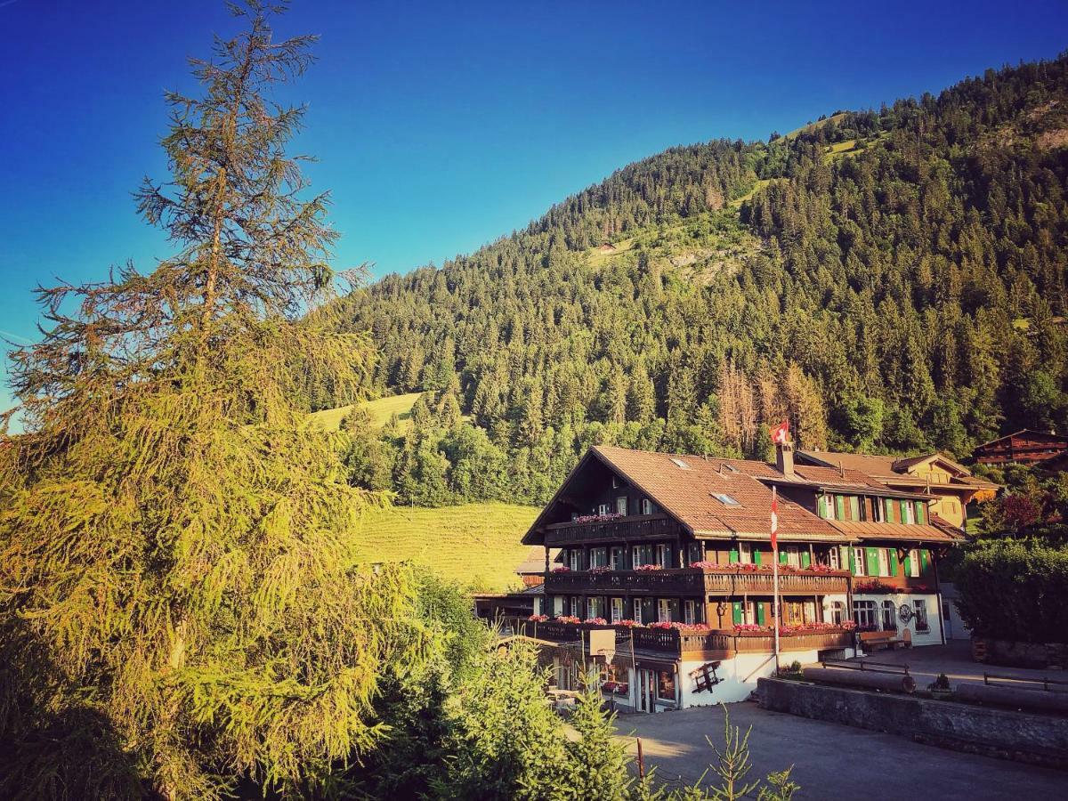Family B&B Le Vieux Chalet Chateau-d'Oex Exterior photo